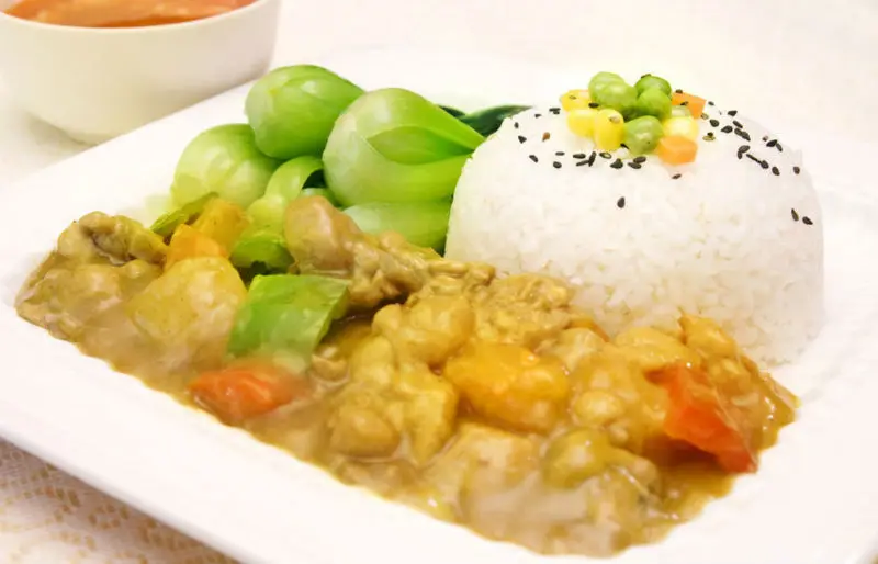 High-Quality Canned Curry Chicken with Farm-Fresh Potatoes