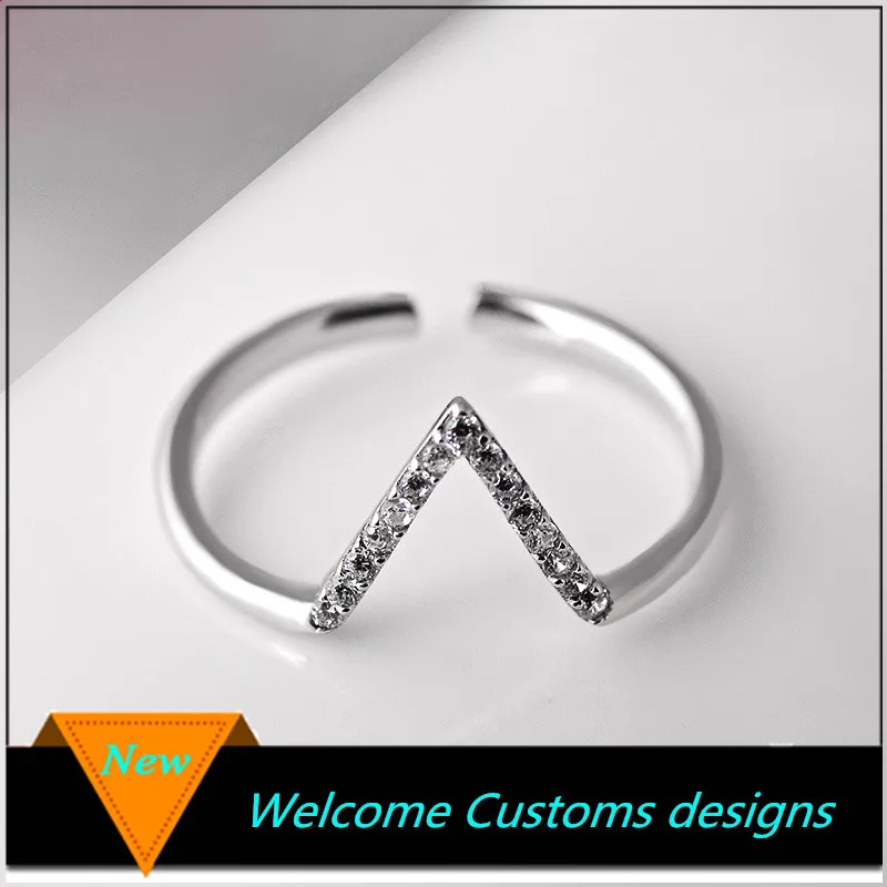 New Style Simple Design Letter V Shaped Wedding Rings For Sale