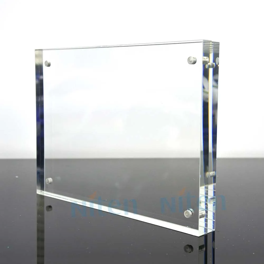 Акриловая магнитная фоторамка из