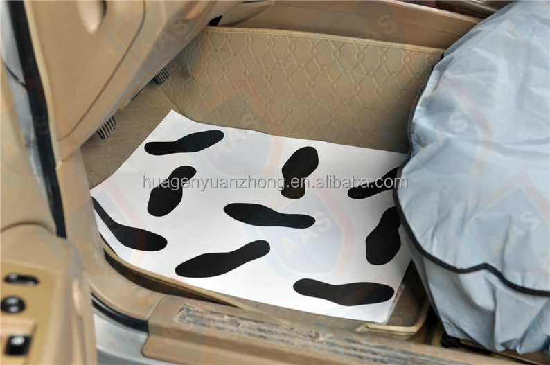 Tapis de sol papier pour voiture 38 x 50 - imprimé pieds (papier crêpé  110 gr), jetable (Cap-on-net).
