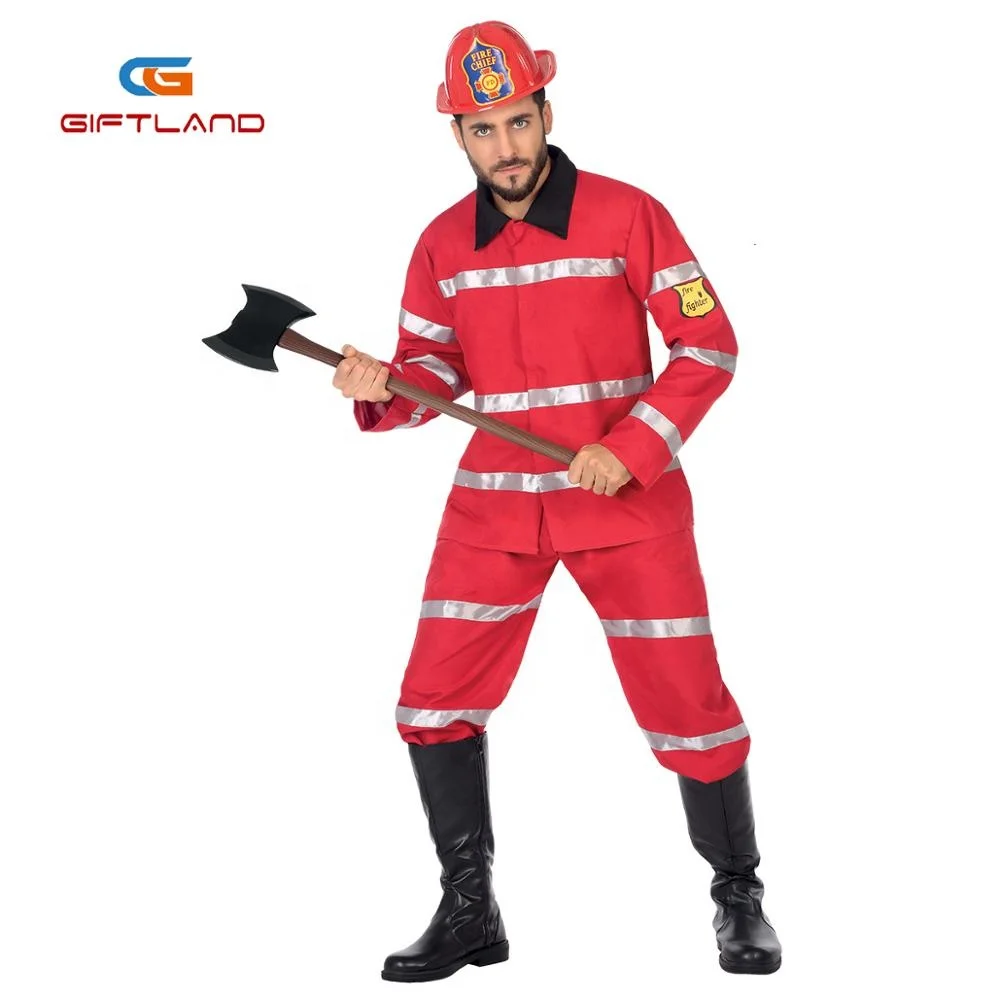 Пожарный в костюме