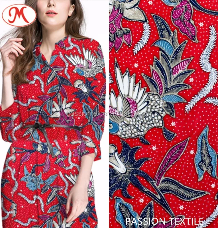 Приятная на ощупь вискозная ткань с цветочным