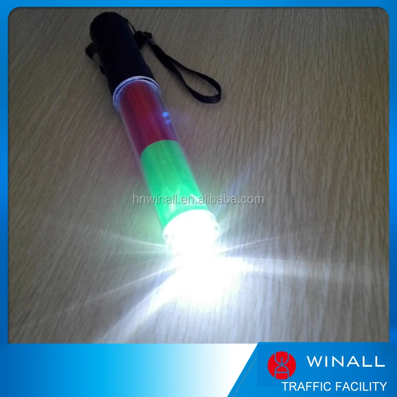 Bacchetta Luminosa Di Sicurezza A LED Con 3 Modalità (Flash Rosso, Blu, Bianco) E Cinturino, Per Segnalazione Stradale E Parcheggio, Con 4 Batterie AA Non Incluse - copertina