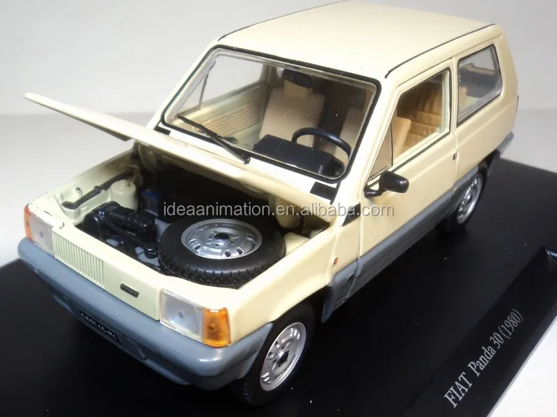 Fiat Panda 30 MK I 1980 red 1:18 – Traffic Modelcars