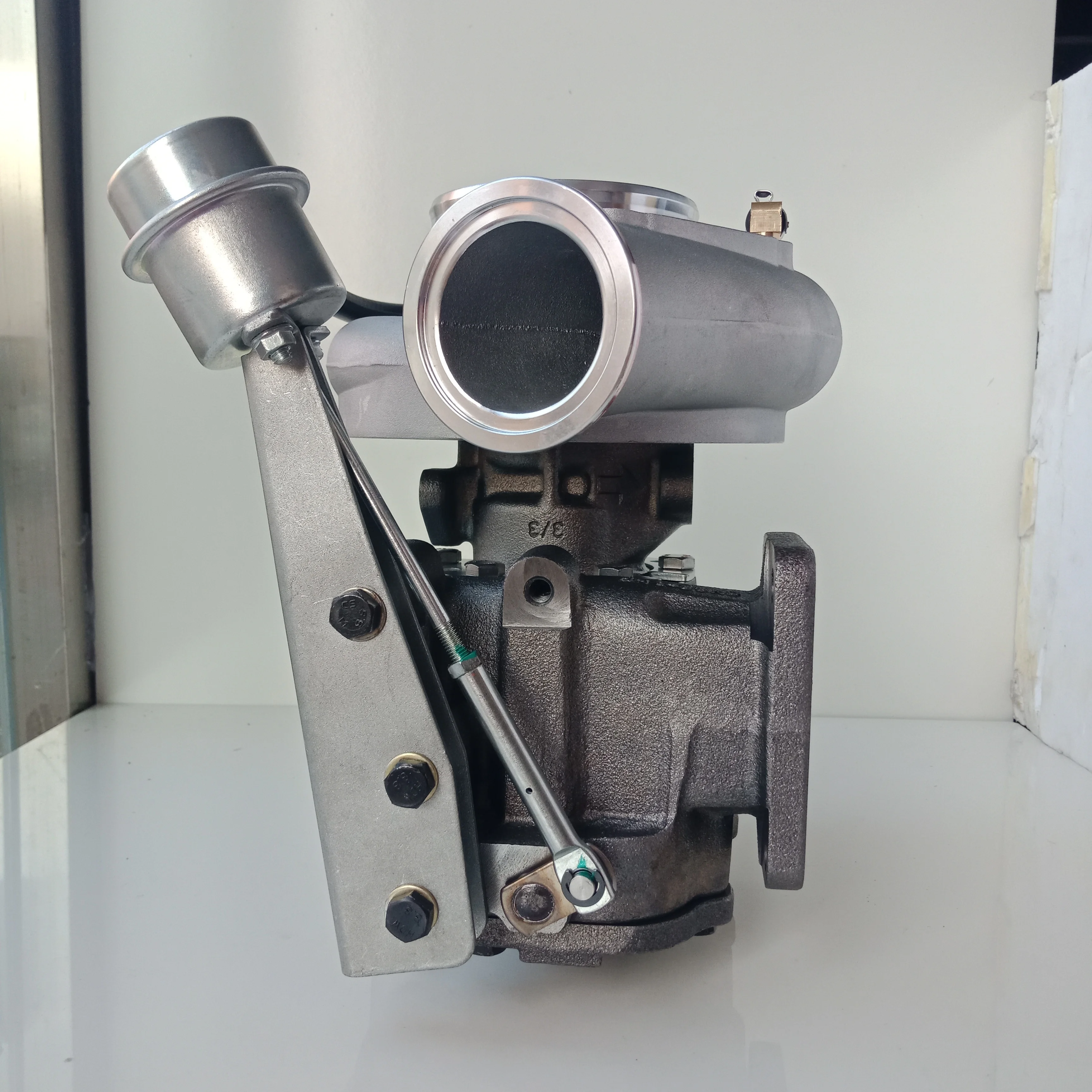 QSL9 Diesel Engine Part HX40W Turbocharger 2838287 3788524 