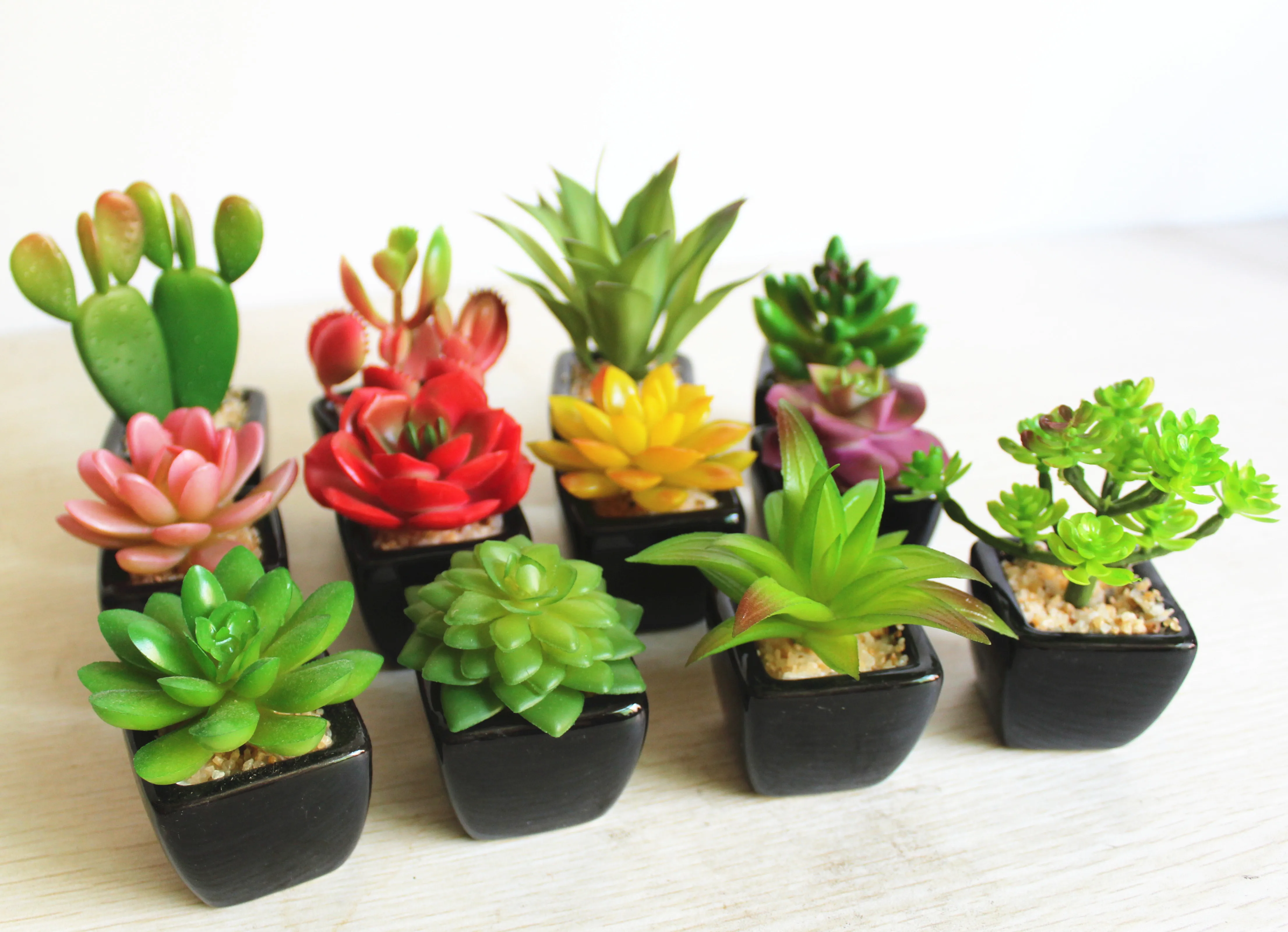 Factory Sale Artificial Succulent Plants Mini Potted Artificial