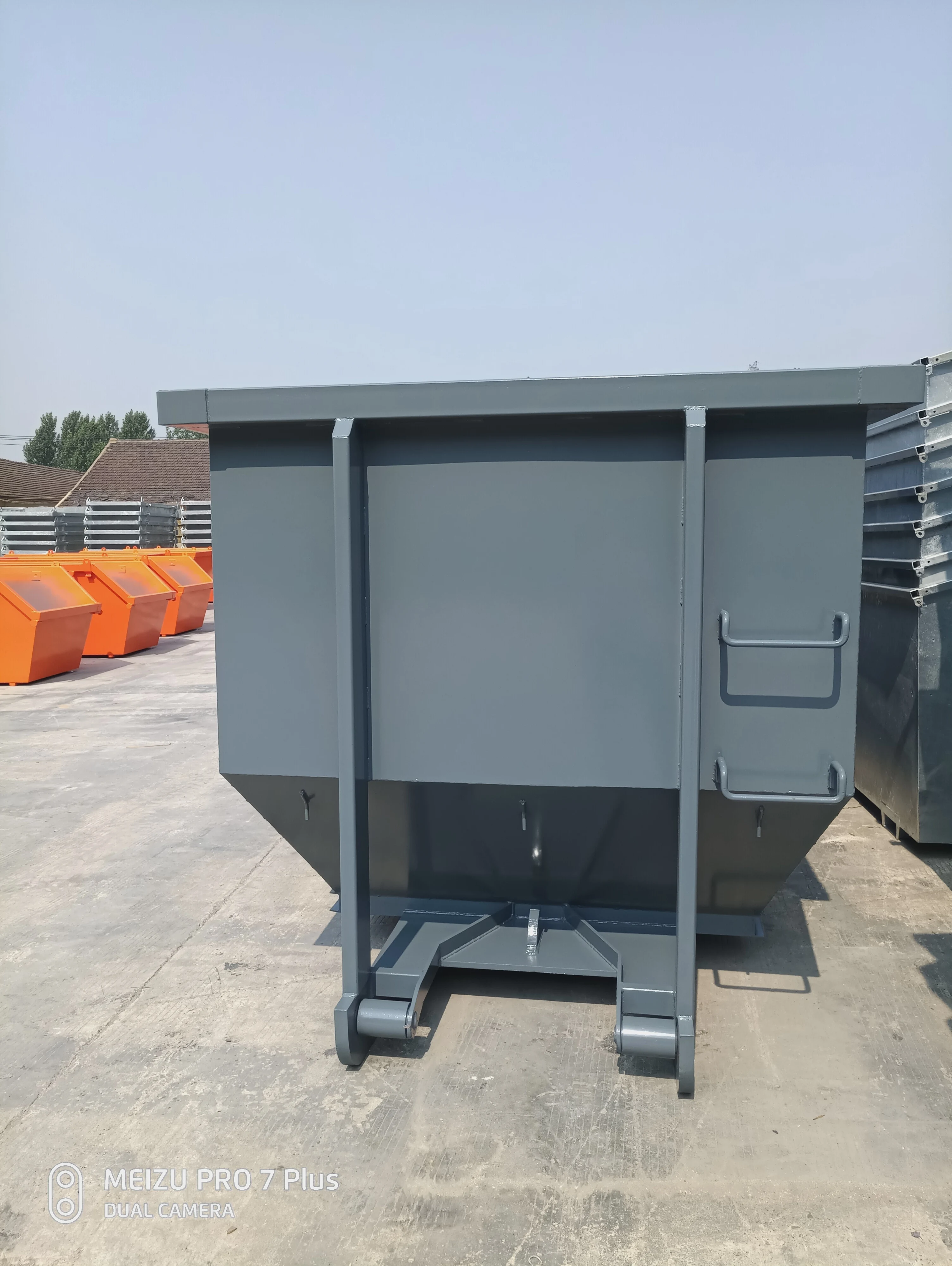 25cbm Waste Management Waste Recycling Stackable Roll on off Container Customized Roll off Waste Dumpster