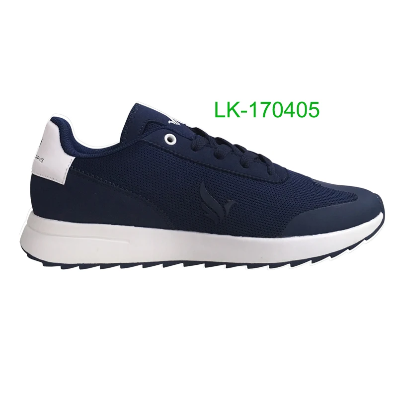branded casual shoes