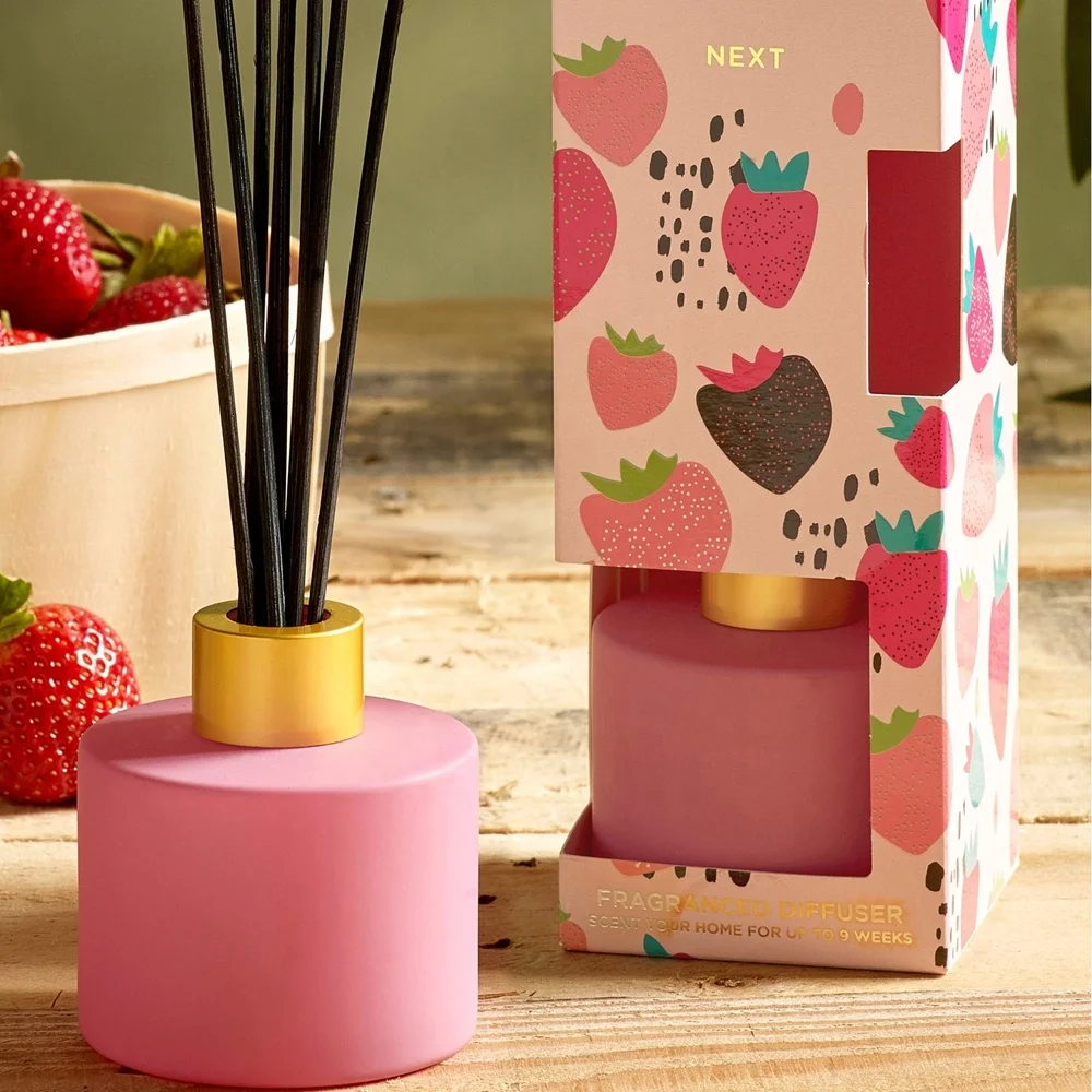 Home Decor Luxe Glass Reed Diffuser with Eco-Friendly Fiber Paraben Free Customizable Sizes & Scents