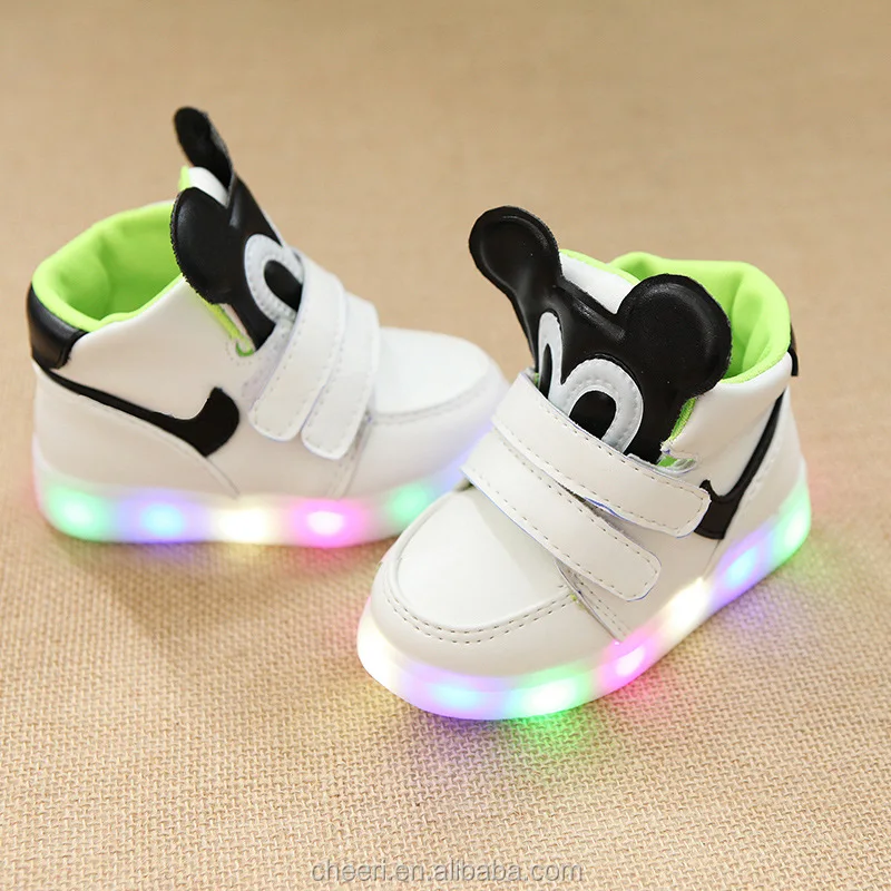 Wholesale High Quality 2017 New Baby LED Light Shoes Anti-Slip Sports Kids Sneakers Children Luminous Flasher Lighting Shoes