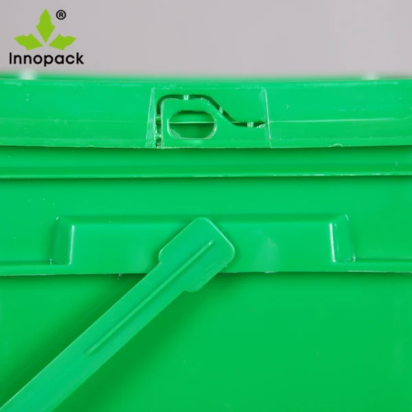 10L Green square Plastic Pail with Lid Washing Powder Bucket PP Plastic Container