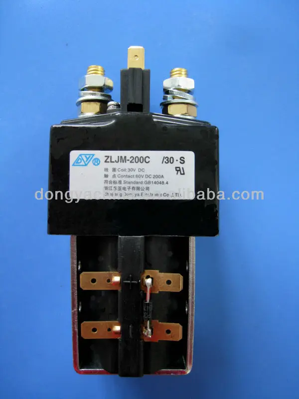 magnetic latching type dc contactor