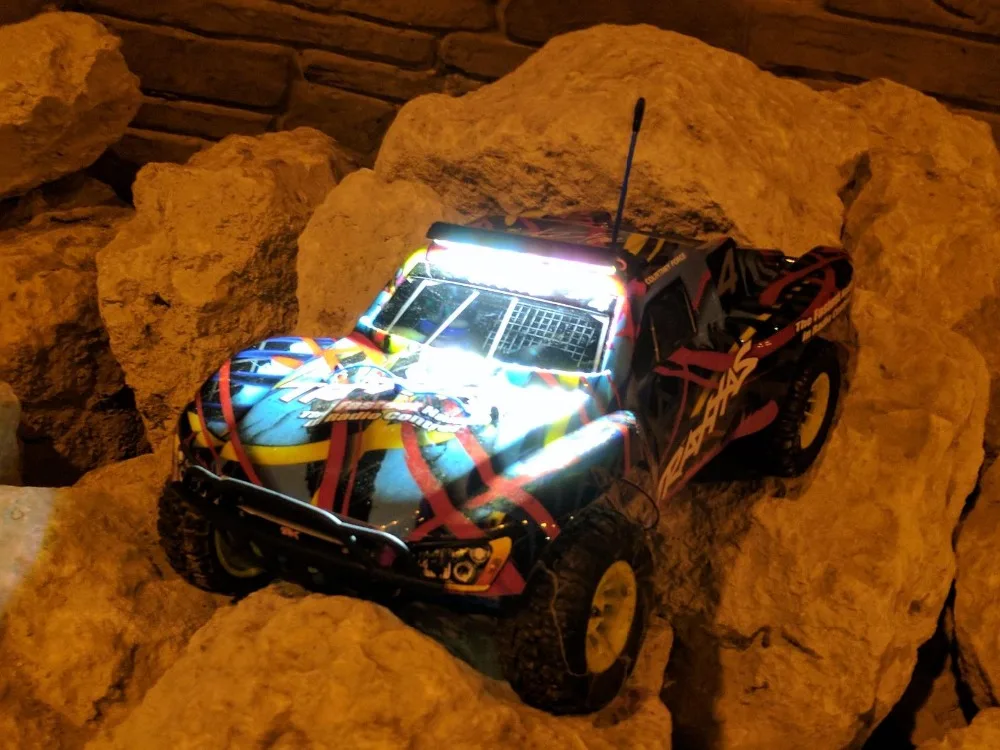 8 LED Aluminum Light Bar for RC Hobby Perfect Fit on 1/10 RC Crawlers Short Trucks X-Maxx Axial SCX 10 & for Yeti XL