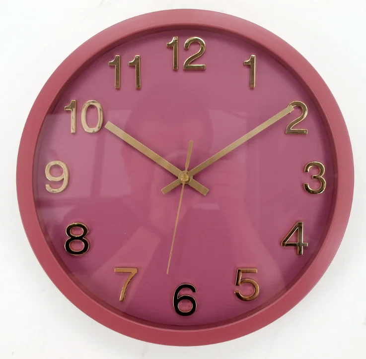 2018 Latest Design Red Frame Gold 3D Number Small Round Wall Clock