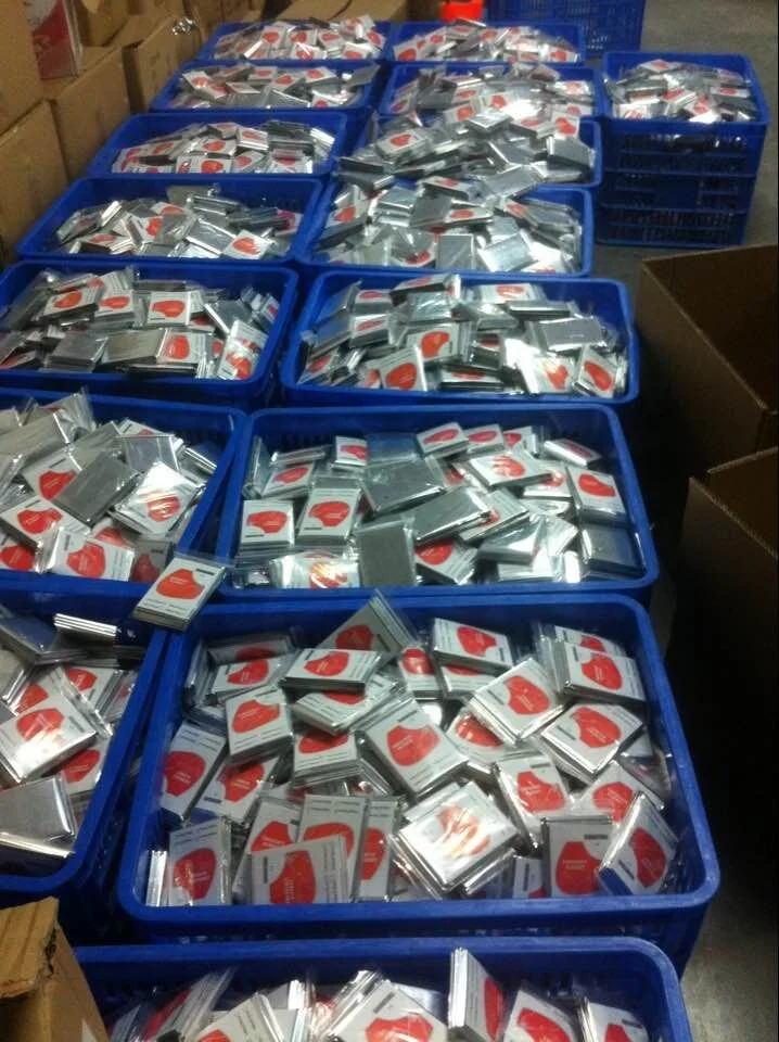 Наружное аварийное одеяло из майлара для оказания первой помощи