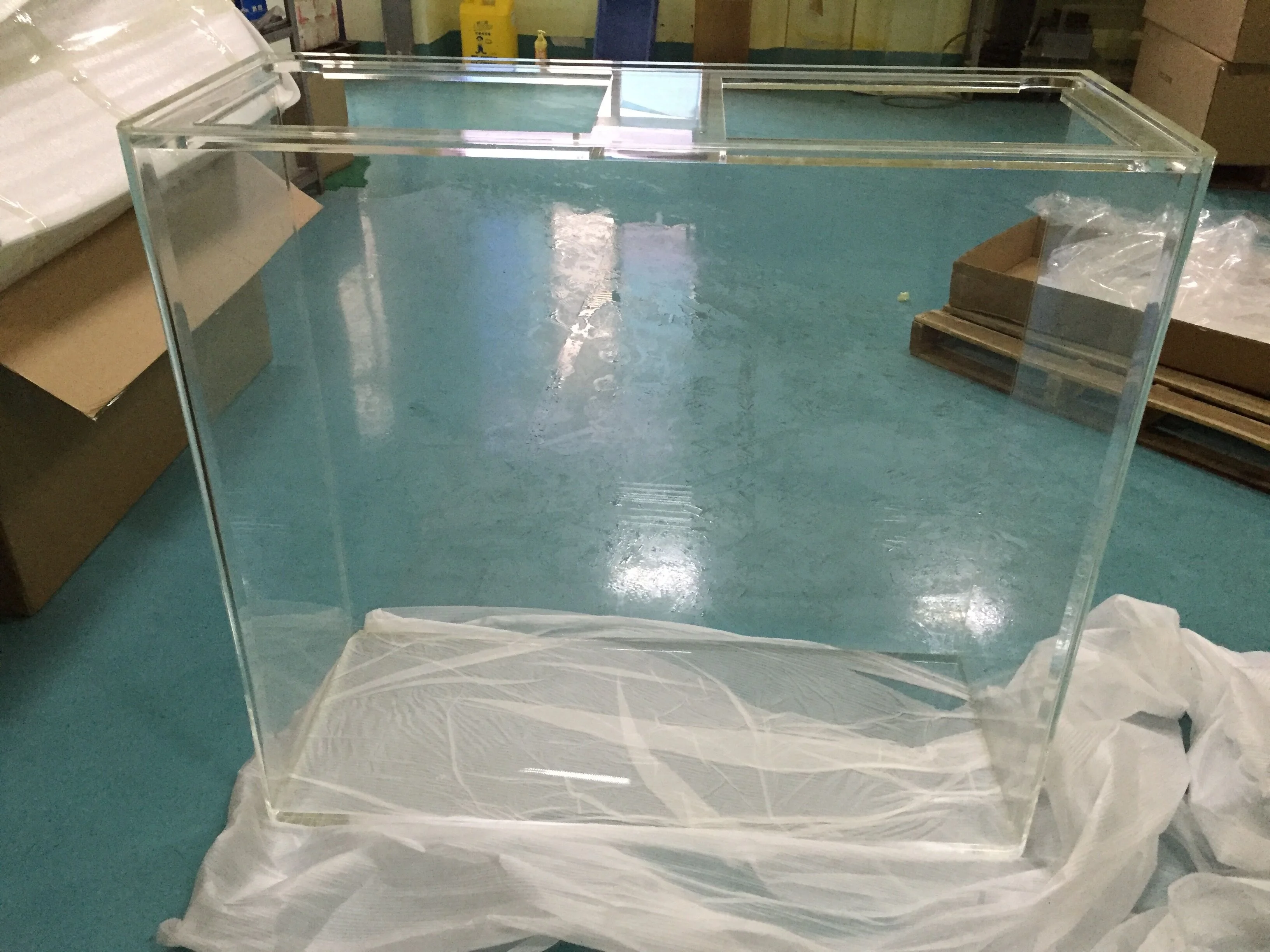 Rectangle Large Acrylic Customized Size Fish tank Aquarium with Bottom and Lid