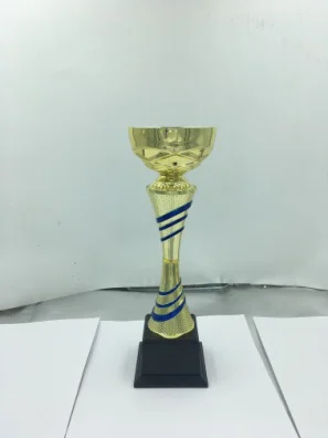 Пластиковый трофей триумфа с фигурным трофером