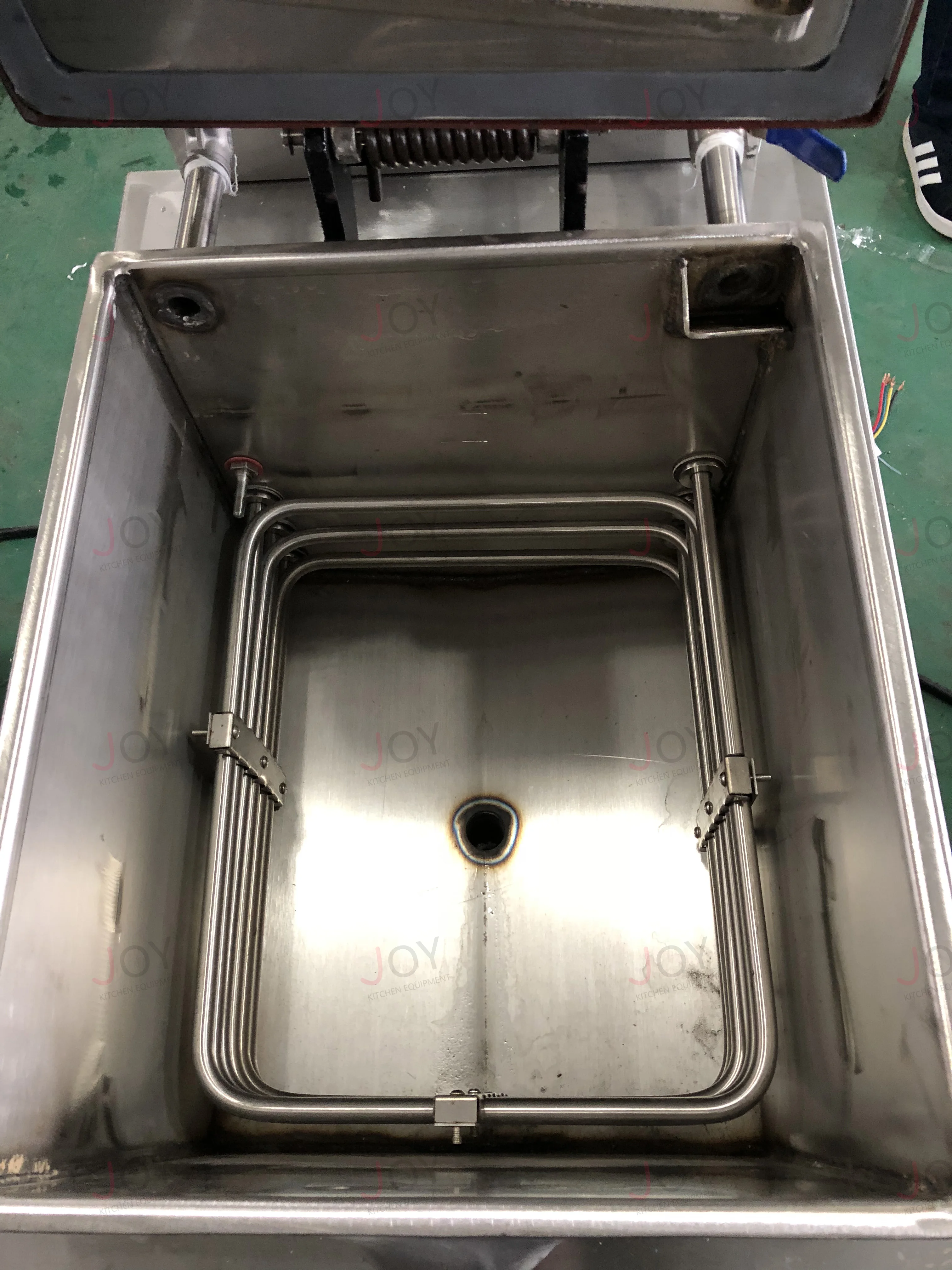 Automatic Broaster Chicken Pressure Fryer Commercial Electric Deep Fryer with Oil Pump