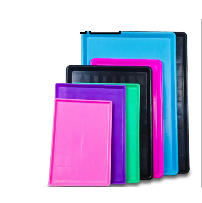 Пластиковый поднос для клетки