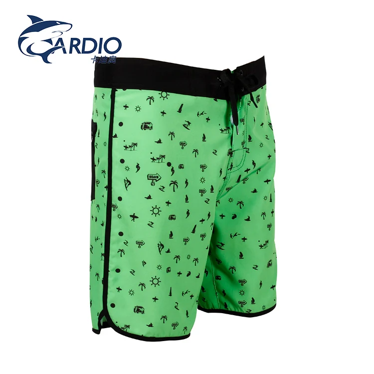 short de homem de praia