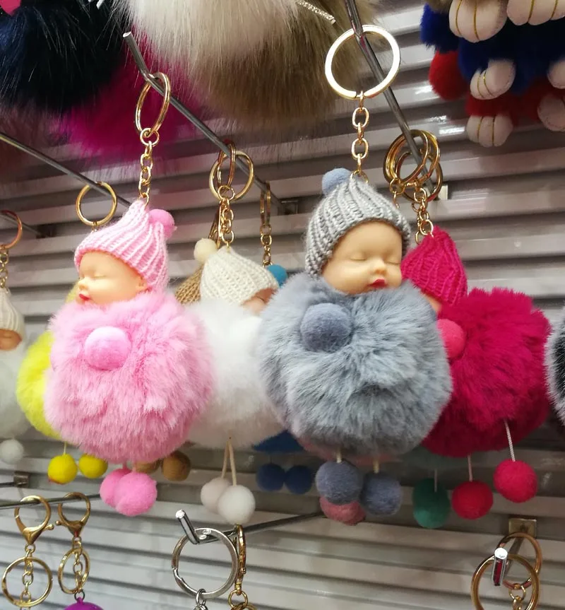 Schlafen Baby Puppe Schlüsselbund Pompom Plüsch  Ring Keychain Schlüsselanhänger 