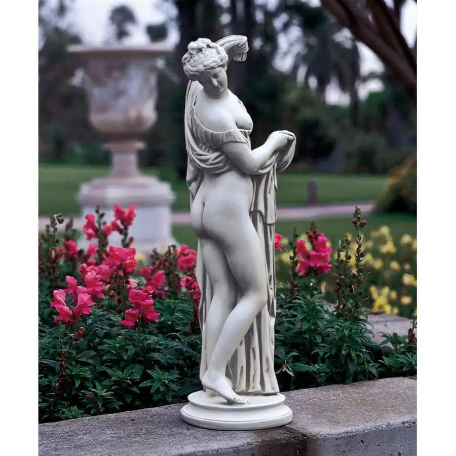 Garden Naked Statue