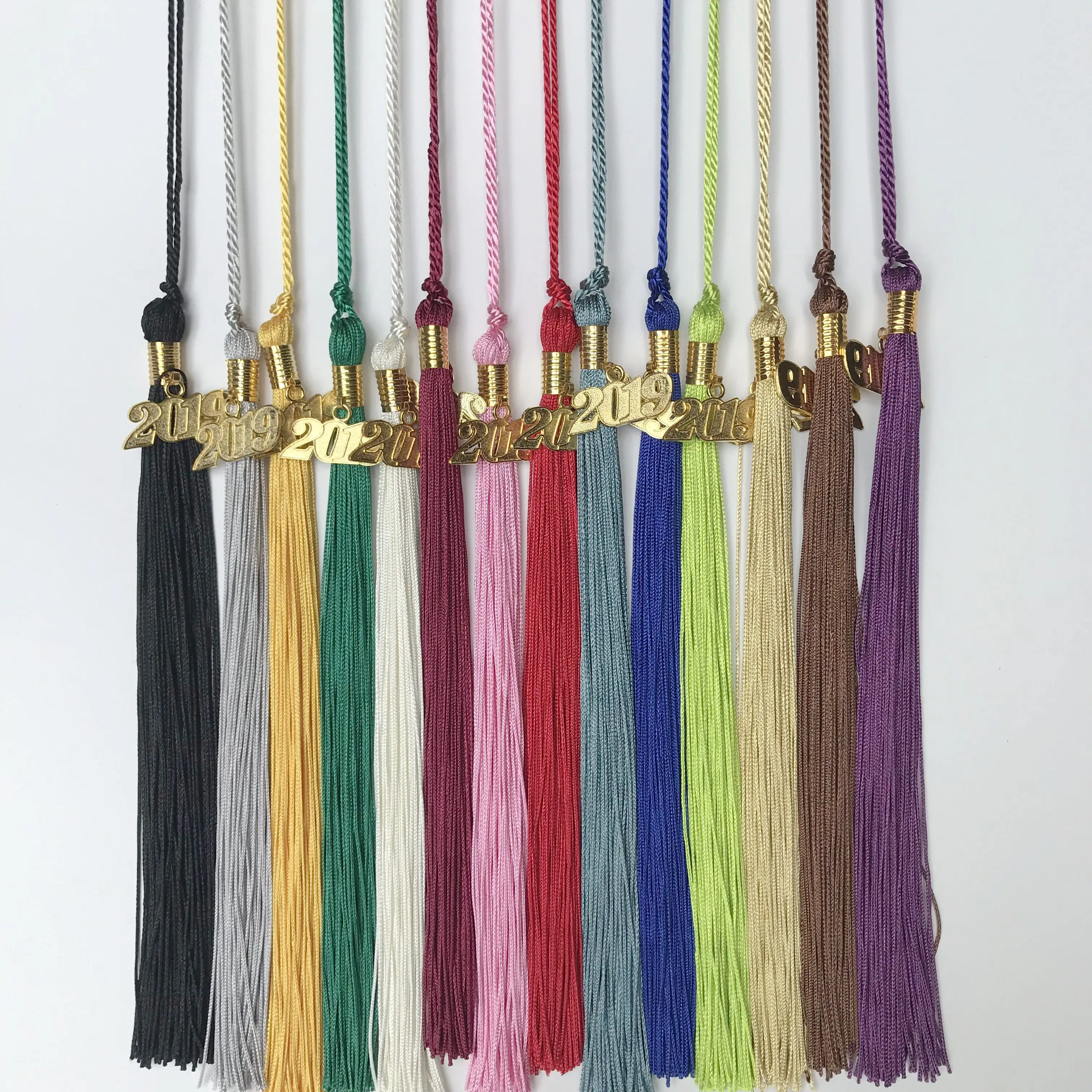2019 Hot Sale Graduation Cap Tassel with Year Charm Total