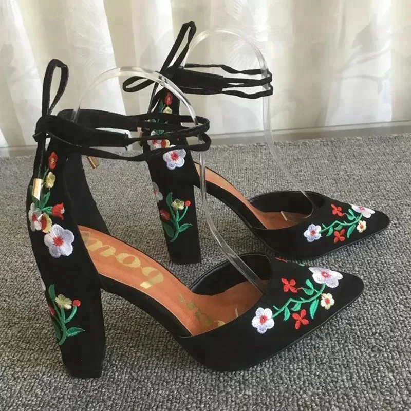 Buy Gold floral embroidered block heels by Tiesta at Aashni and Co