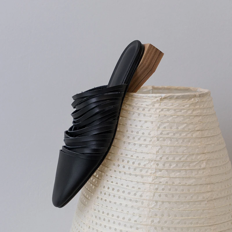 
 WETKISS/поставка фабрики оптовая продажа; Женская обувь; Женские туфли-лодочки модельные туфли без шнуровки на низком каблуке с заостренным носком кожаные босоножки с открытой пяткой; Модные женские босоножки с открытой пяткой; Цвет:  