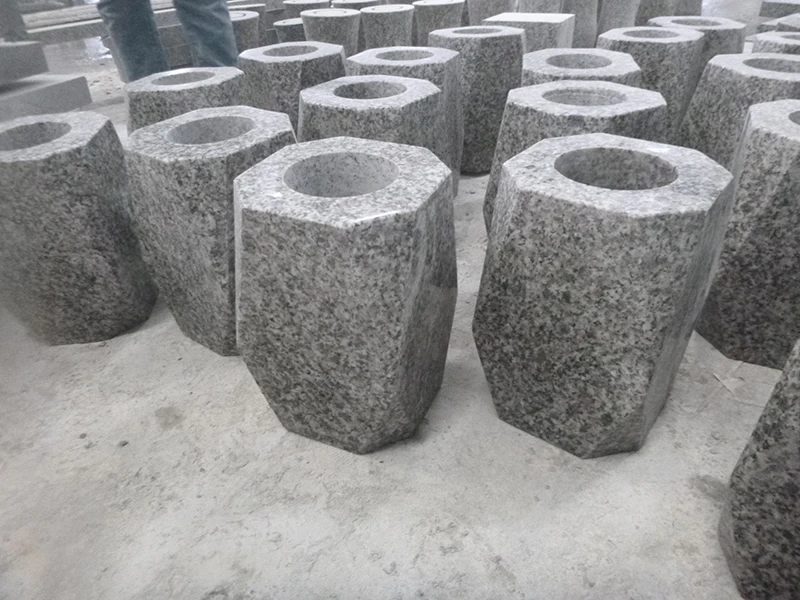 Low Price Memorial Cemetery Granite Tombstone Flower Vase
