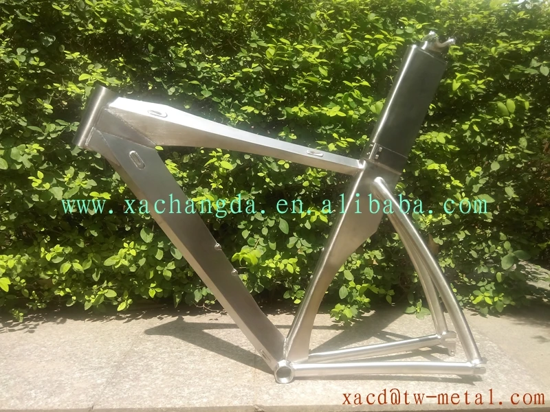 Special Design Titanium 700C TT Bicycle Frames Road Bikes with Premium Features