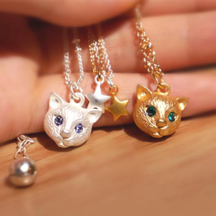 DUOWEI Cute Smiling Cat Necklace Enamel Pet Cat Pendant Necklace Gifts for Women Girls Kids