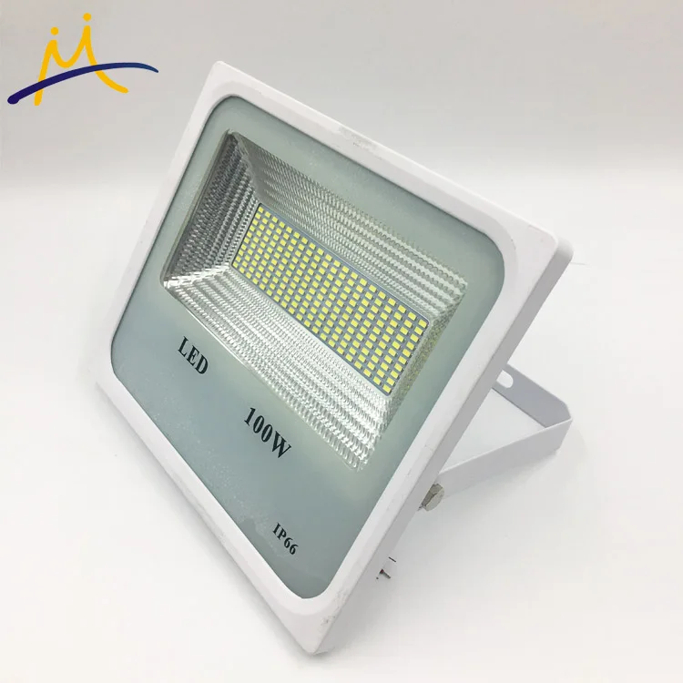 new model 3years warranty 30W led flood light with BIS approved