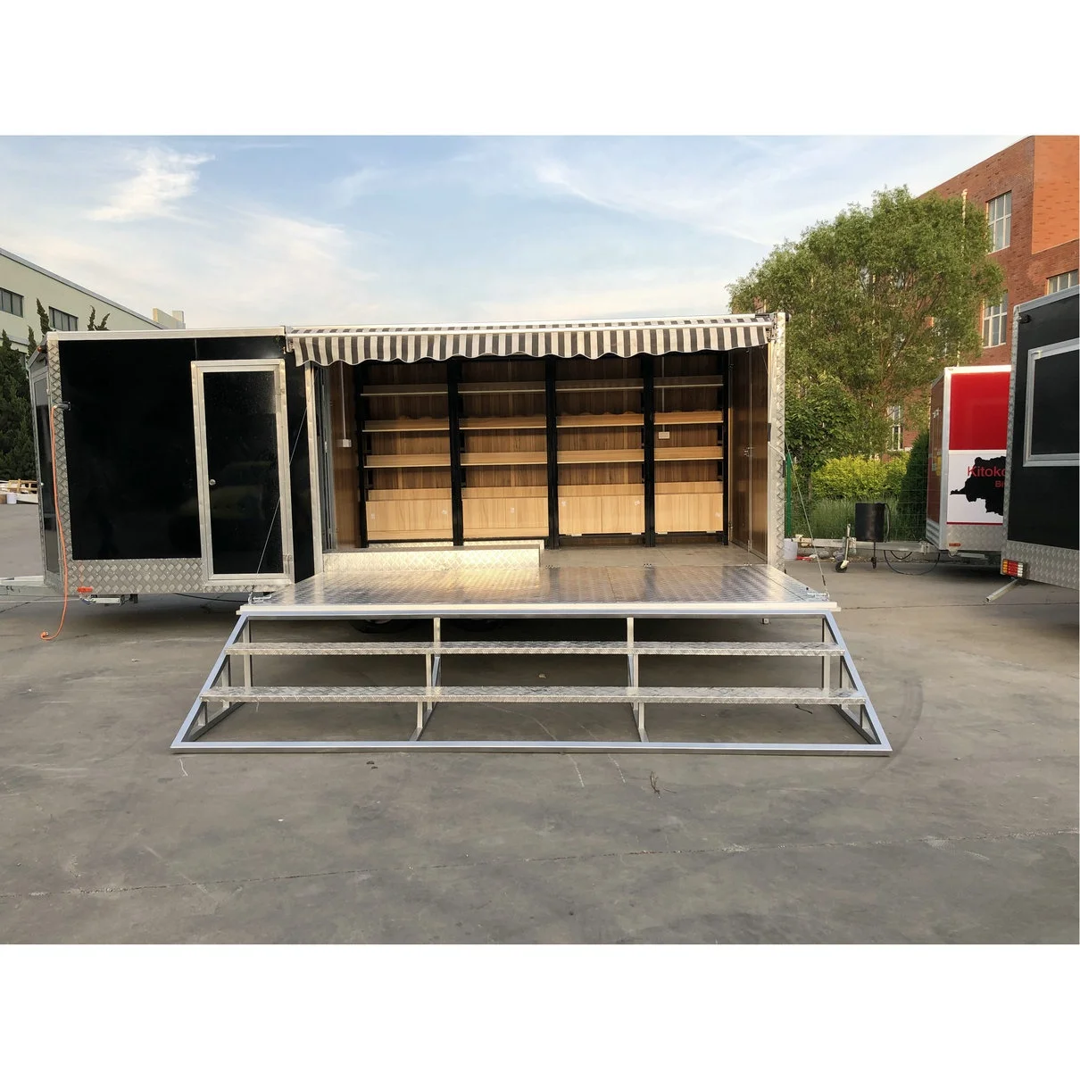 Source New design Mobile aluminum shop trailer with folding out door on  m.