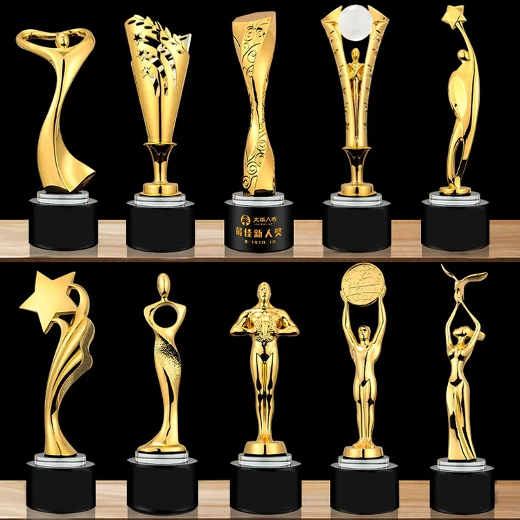 2023 Business Decoration Sports Crystal Custom Modern Metal Trophy Award Gold Gift Box Europe Medals and Trophies Customized