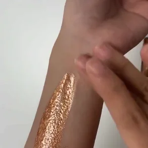 Free Sample Professional Makeup Born to Glow Liquid Illuminator Bronze Body Shimmering Oil