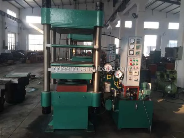 Car Stop Rubber Brick Vulcanizing Press / Rubber Granules Speed Bump Making Machine