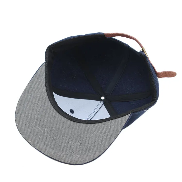 Custom Flat Bill Leather Patch Embossing Snapback Cap