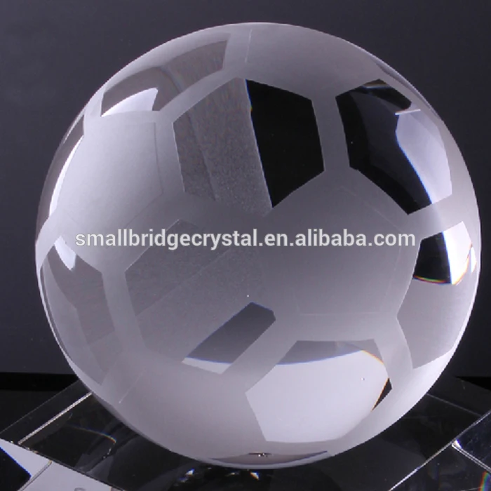 Wholesale Laser Carved Engraving K9 Crystal Glass Souvenirs Gifts Crystal Soccer Sport-Themed Glass Balls supplier