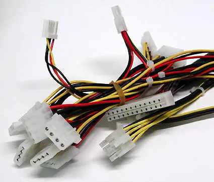 Cable Ladrón Molex 4-pin Flashing con Ofertas en Carrefour