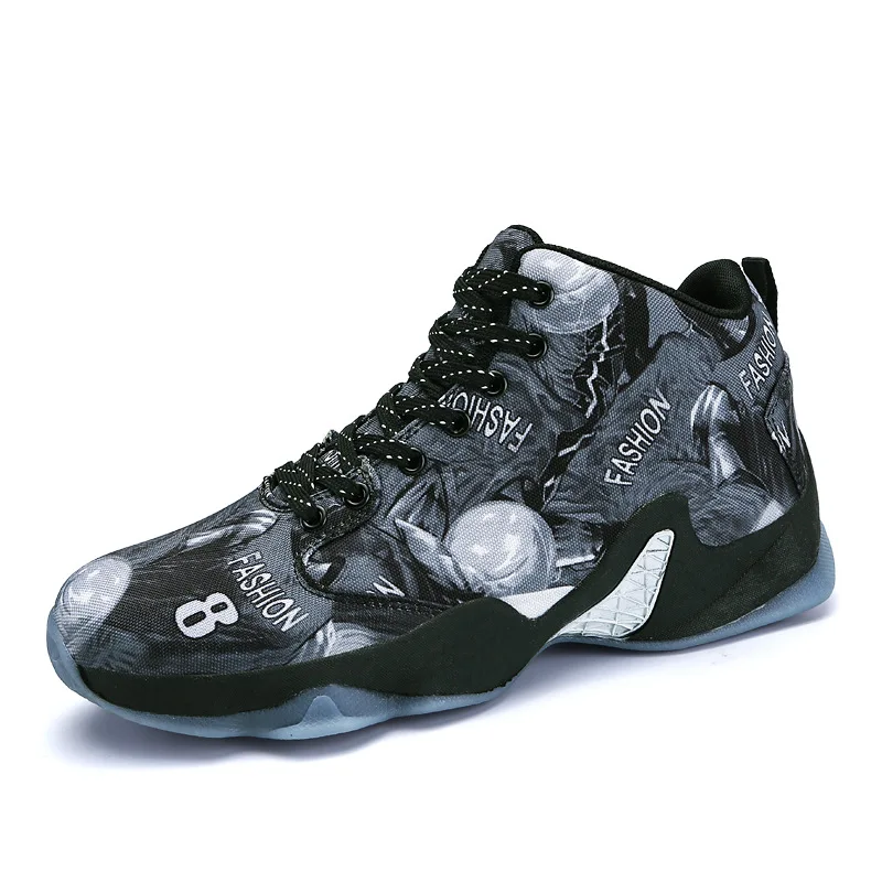 Zapatillas de baloncesto para hombre | Deportivas de basket en adidas