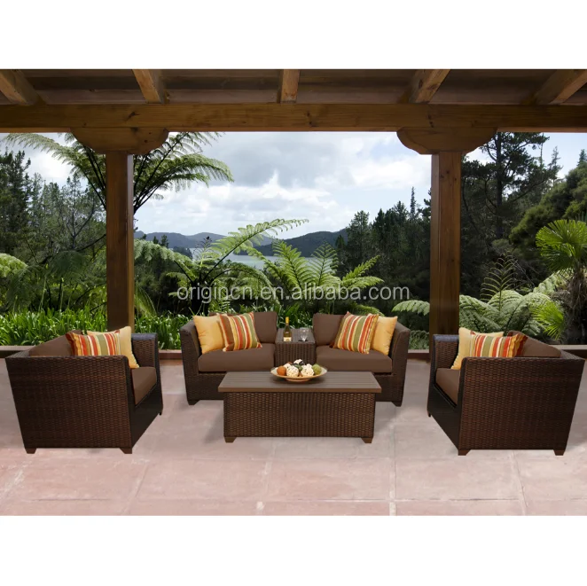 Luxury Outdoor Furniture & Décor 