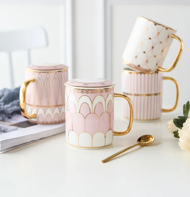 Bicchieri da bevanda, adesivi dorati, tazze ceramiche, mugs carini per caffè con sublimazione, coperchio e manico dorato