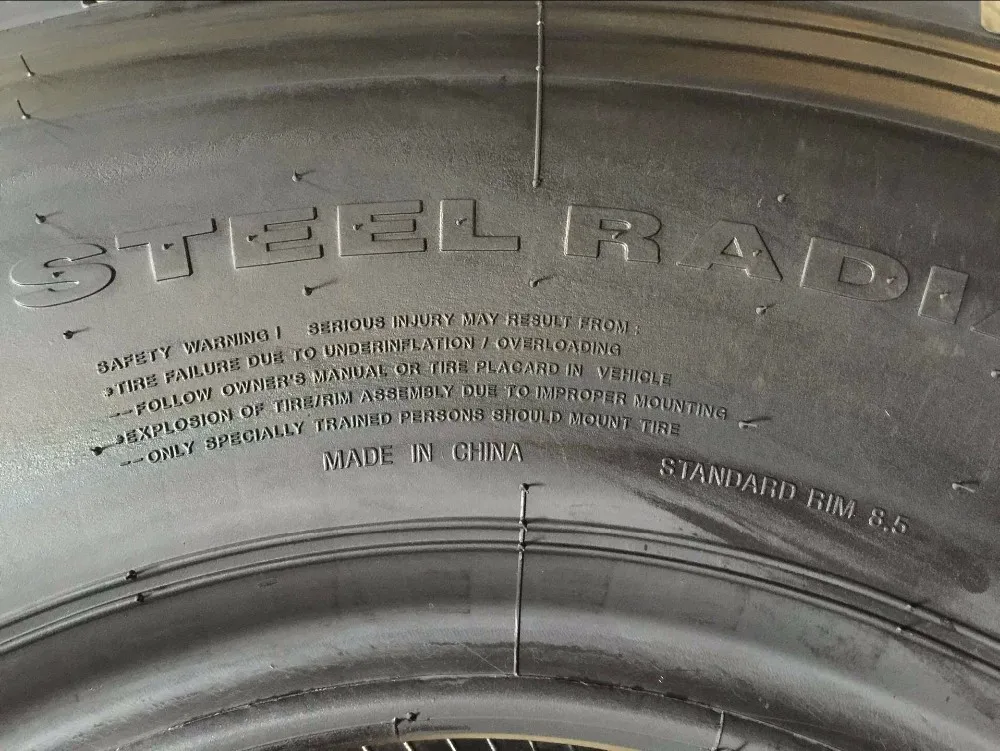 全钢卡车轮胎大抓地力公路one 11r22.5 1000r20 385/65r22.