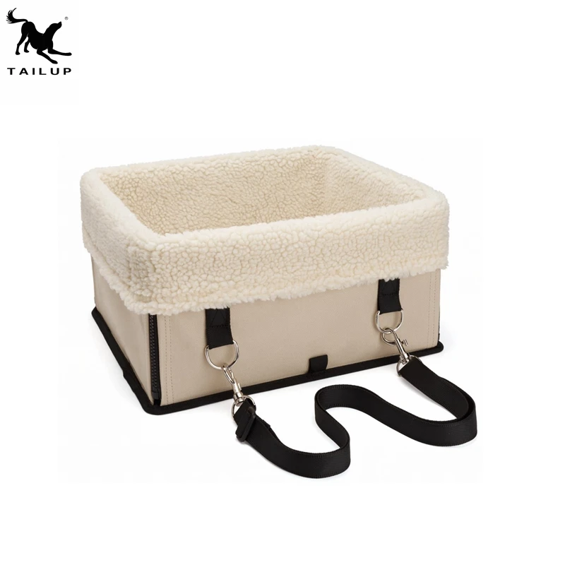 Portable Collapsible Lookout Pet Booster Car Seat Classic Style with Zipper Closure Polyester Material Featuring Printed Pattern