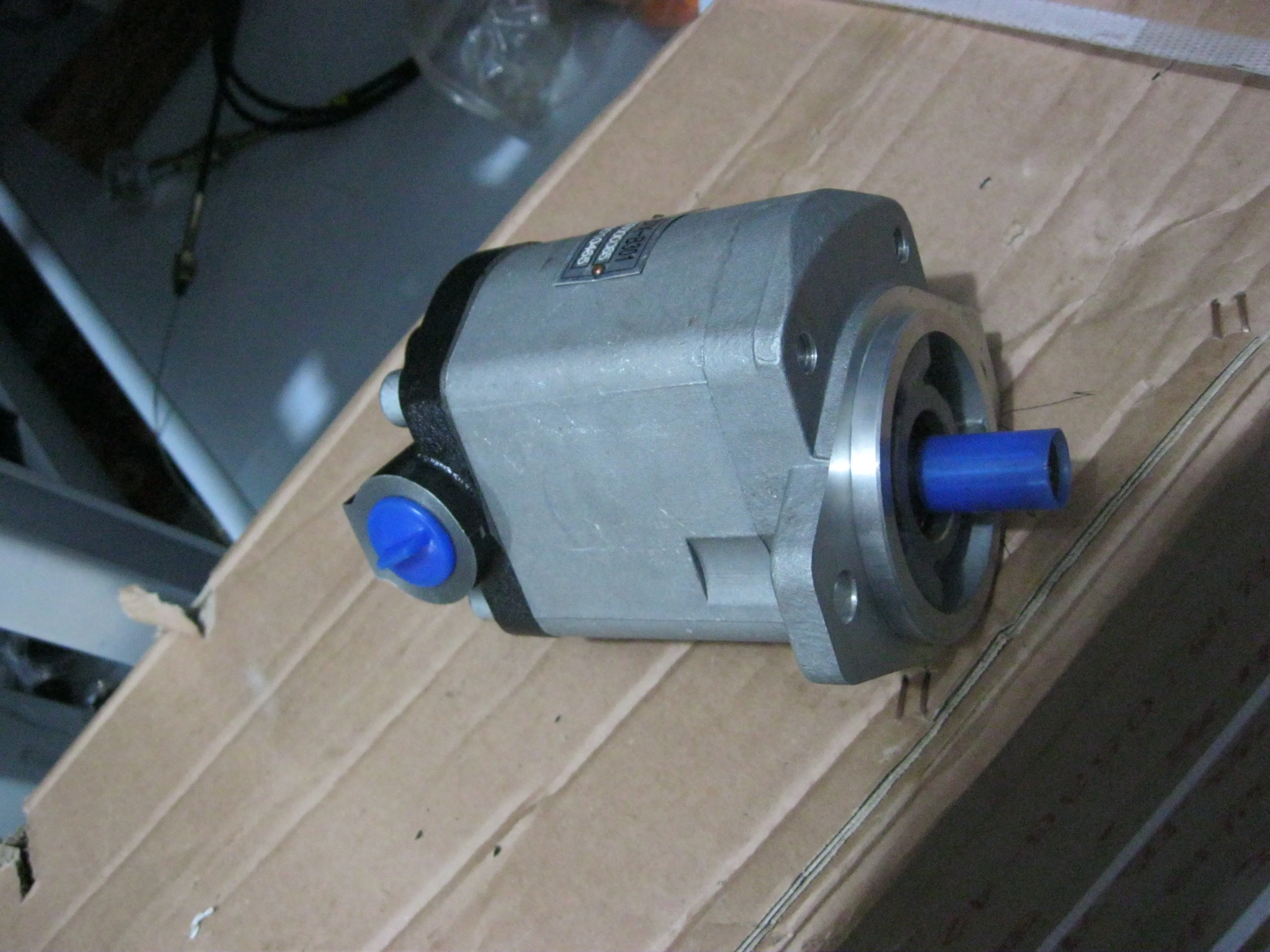 QAY25K Truck Crane Steering Pump New 803000065 Aluminium Material for Manufacturing Plant Building Shops Machinery Repair Shops