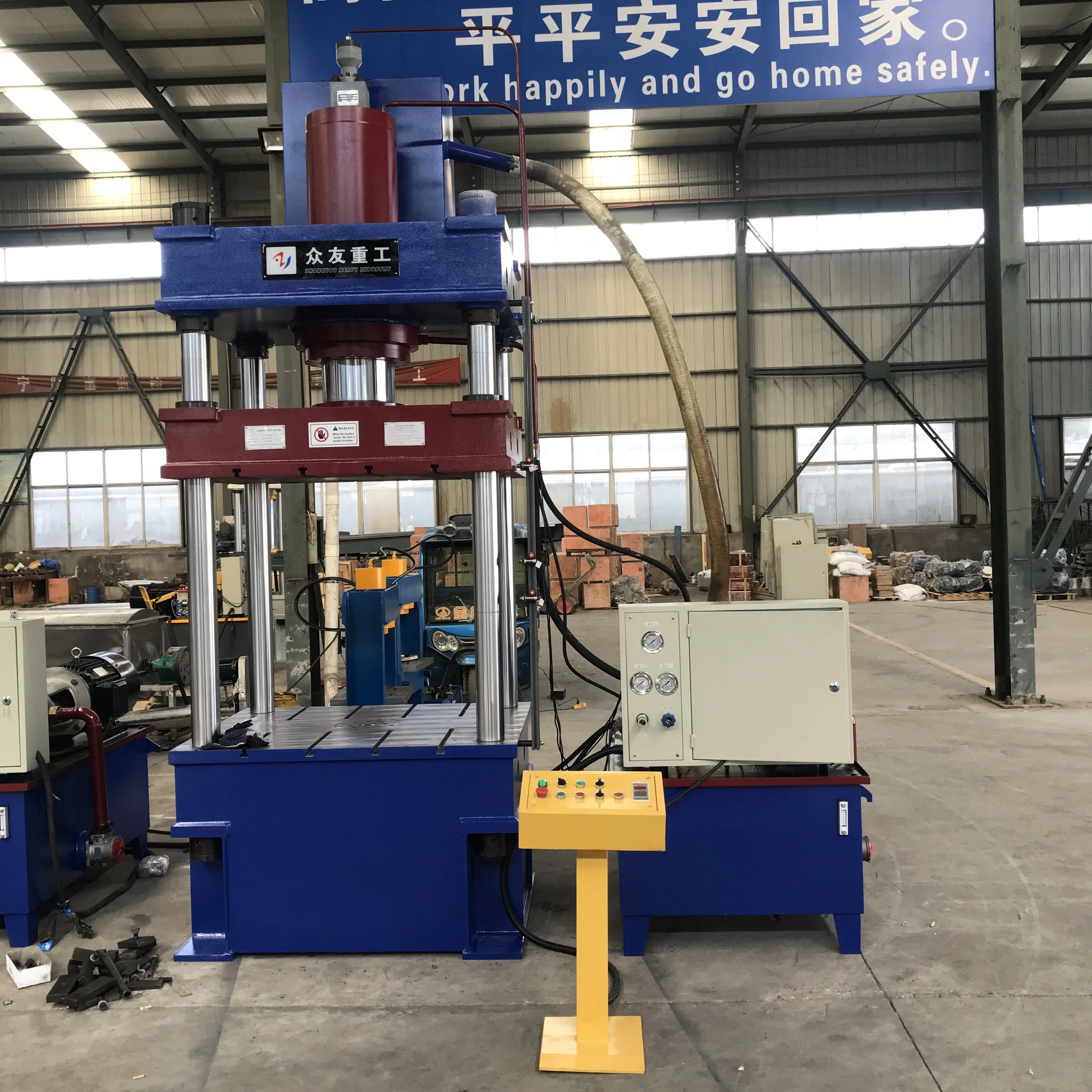 Hydraulic Press Wheelbarrow Making Machine with Molds