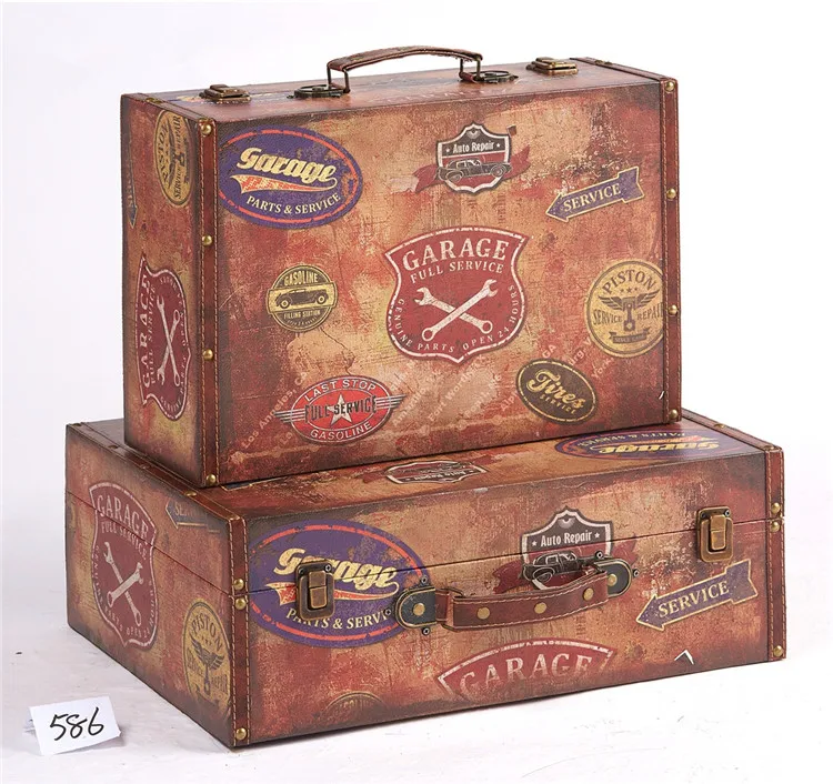 Vintage & curated second hand suitcases & hat boxes - Selency