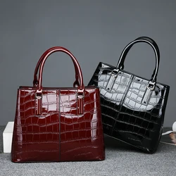 2018 New model handbag Alligator trend leather handbag