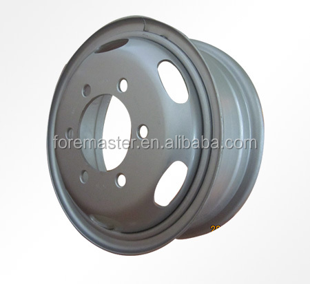 
 Колесо для грузовика торговой марки LOTOUR 5,50-16  